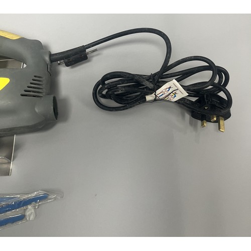20 - COUGAR 630W Jigsaw Model CGCD24H-PJ630L and Accessories. A Collection of items including a grey and ... 