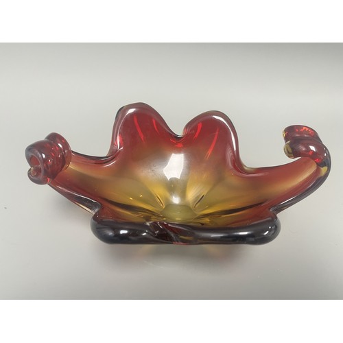 28 - Mid-Century Murano Style Art Glass Centerpiece Bowl, Red and Amber. A single Mid-Century Modern art ... 