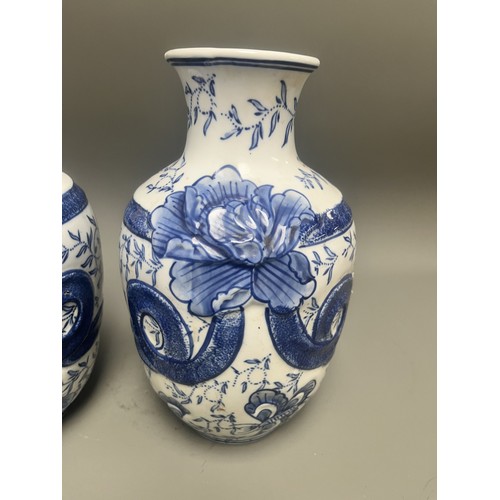 49 - A Pair of Mason Ironstone China Vases from the late 19th/ early 20th century. Regency Ironstone mark... 