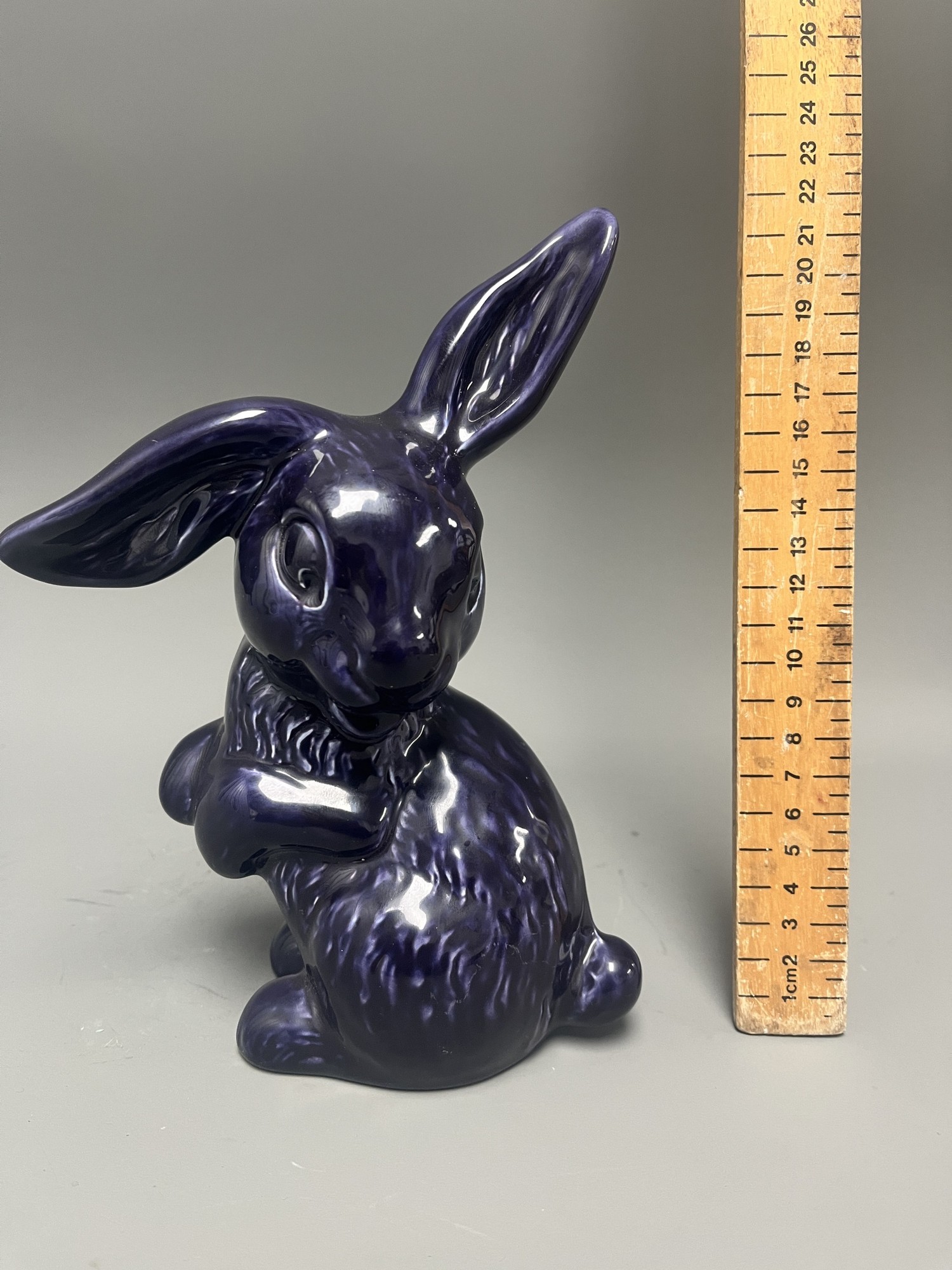 Rare SylvaC 1304 Purple Gloss Ceramic Rabbit Figurine. A vintage SylvaC ...