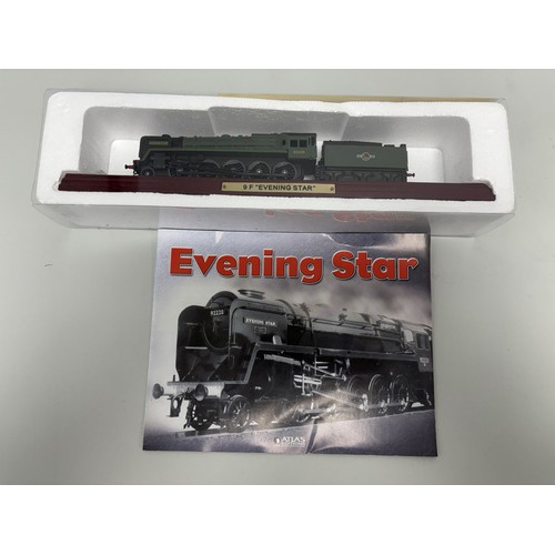 112 - This collection comprises three static display model locomotives manufactured by Atlas Editions, tog... 