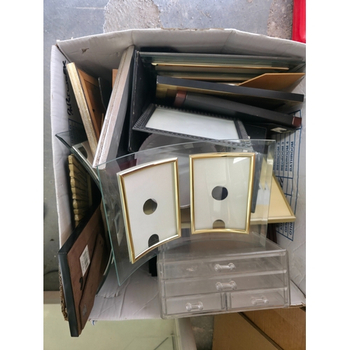 52 - Large box of miscellaneous vintage and modern frames etc