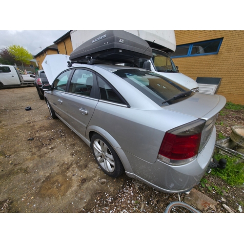 1 - 2007 Vauxhall Vectra 1.9 SRi saloon Starts Drives 84785 miles