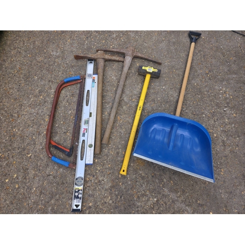 11 - Mixed Hand Tools Sledgehammer Pickaxes, Spirit Levels, Snow Shovel & A quantity of heavy-duty steel ... 