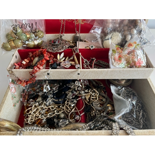 113 - Collection of Costume Jewellery, including vintage brands comprising Rings, Necklaces, Bracelets etc... 
