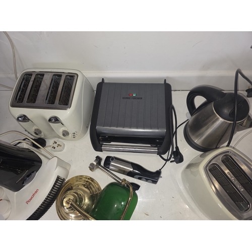 129 - Mixed Kitchen Appliances & Desk Lamp