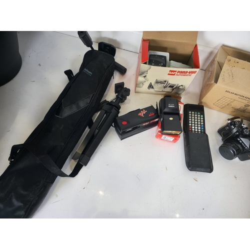 131 - Mixed Cameras, Accessories and Electronics