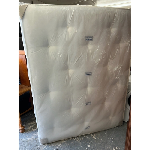 146 - Brand New Sealed King Size Tufted Damask Mattress - Orthopaedic Luxury Memory Foam