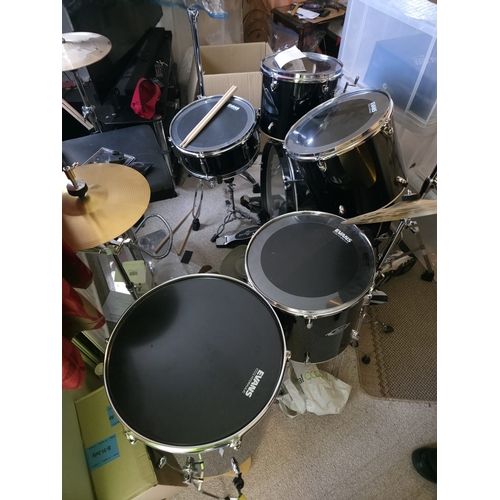 149 - Mixed Drum Kit (Pearl Export / PP Drums) with Hardware & Cymbals Evans Drumheads