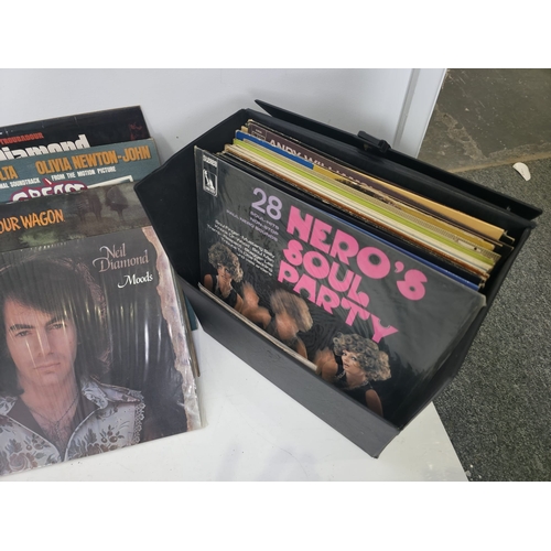 159 - Vinyl Albums