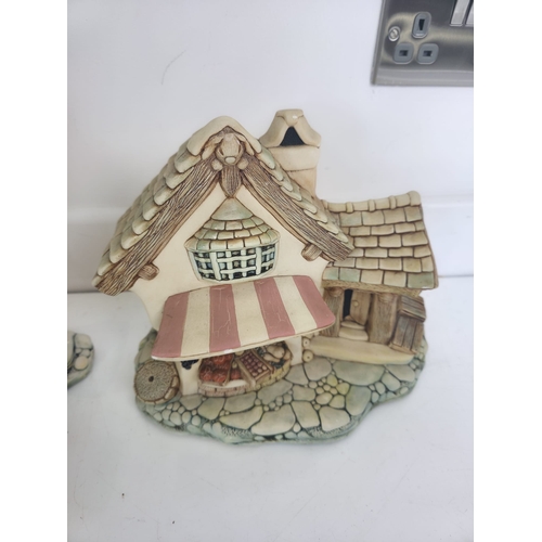 172 - Vintage PenDelfin Figurines