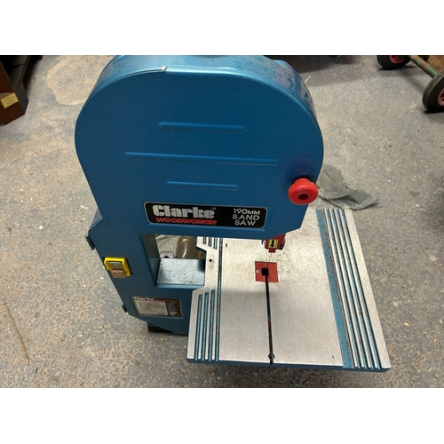 19 - Clarke 190mm Bench BandSaw - Working
