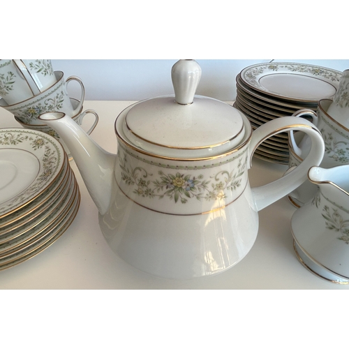 206 - A Collection of 36 Pieces of Noritake Green Hill Fine China Dinnerware, Pattern 2897