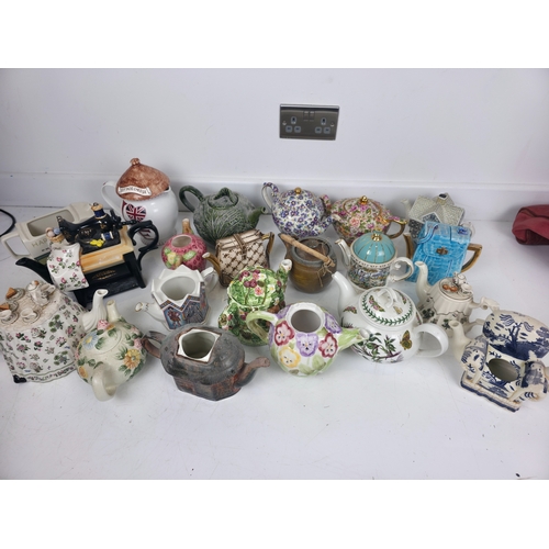 208 - Good Quantity of Sadler Novelty and Themed Teapots
