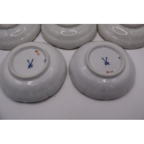 230 - A Collection of 5 Miessen/Dresden Saxon Flower Porcelain Dishes