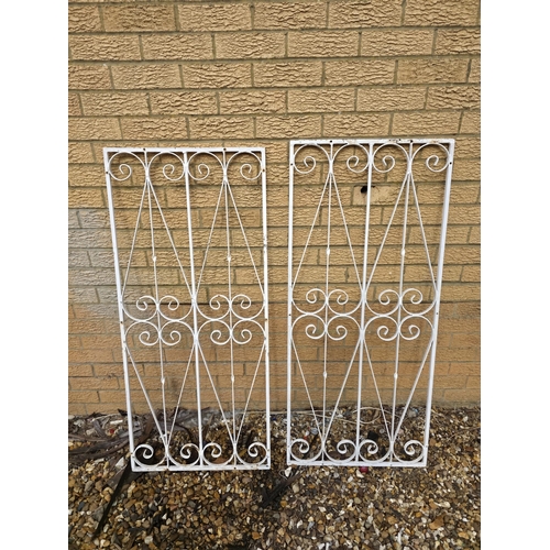 40 - Pair of Vintage Wrought Iron White Gates measuring approx 121cm x 53cm tall
