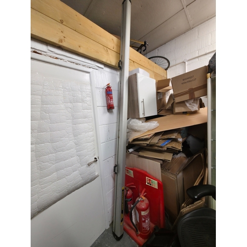 51 - Very large Vanguard Pipe Carrier Lacking Key