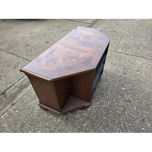 68 - Bevan Funnell Mahogany TV Stand with Glazed & Panelled Doors - 93cm x 47cm x 55cm