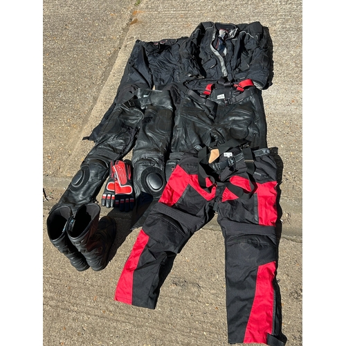 7 - Hein Gericke and Tex Speed Motorbike Leathers, Jacket, Boots and Gloves