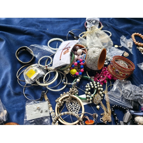 38 - Large quantity of costume jewellery