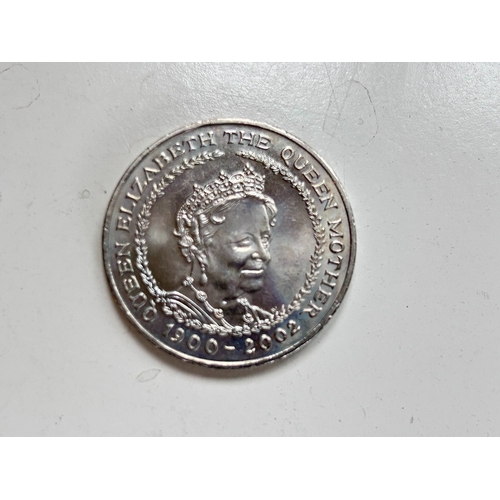 50 - Rare UK Â£5 Five Pound Coin Queen Elizabeth The Queen Mother 1900-2002 Five Pound Crown