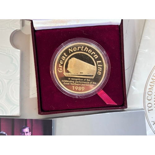 51 - An interesting collection of commemorative coins including the Queens Diamond Jubilee, the opening o... 