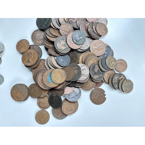 55 - Good collection of Pre decimal and antique UK coins, including Shillings, Penny's, Sixpences, Thrupe... 