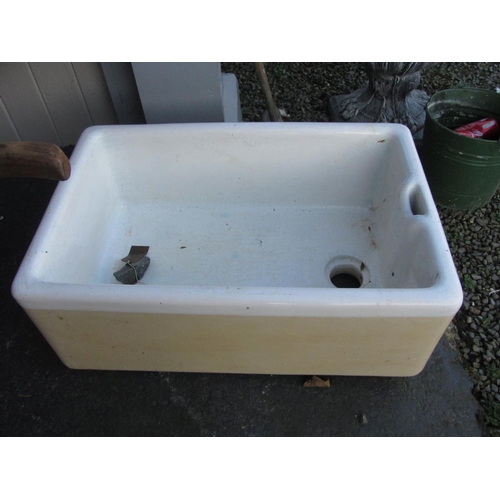 93 - Antique Belfast sink.