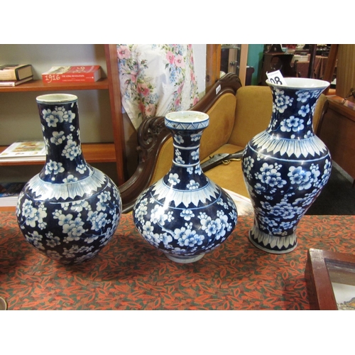 3 Blue and white Chinese vases.