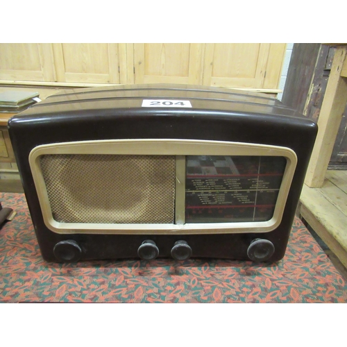 204 - Antique Bakelite Radio.