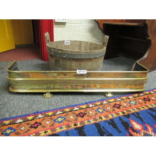 52 - Georgian brass fender.  L:103cm.