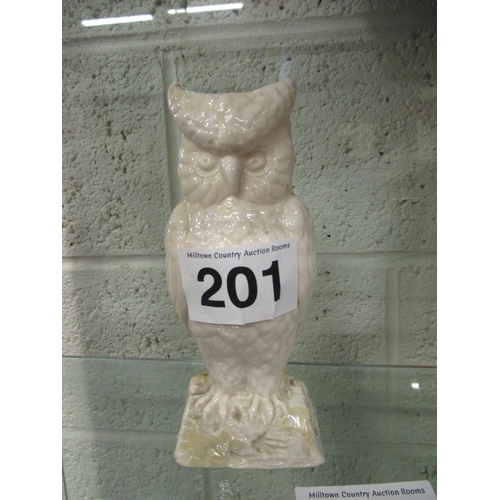 201 - Irish Belleek Owl.  H:20cm.