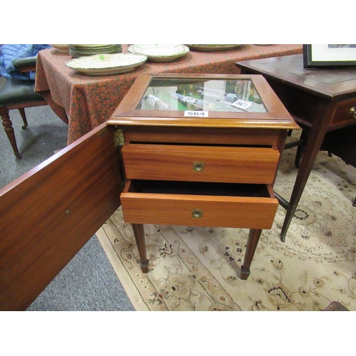 564 - Edwardian mahogany collectors display case with 2 drawers.   H:75cm, Top:50cm x 47cm.