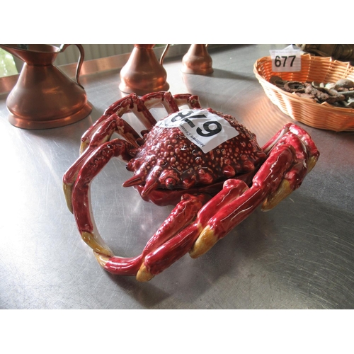 678 - Majolica Crab.