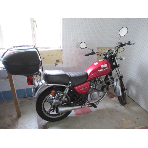 866 - Suzuki 125cc Motor Bike, 131-D-200