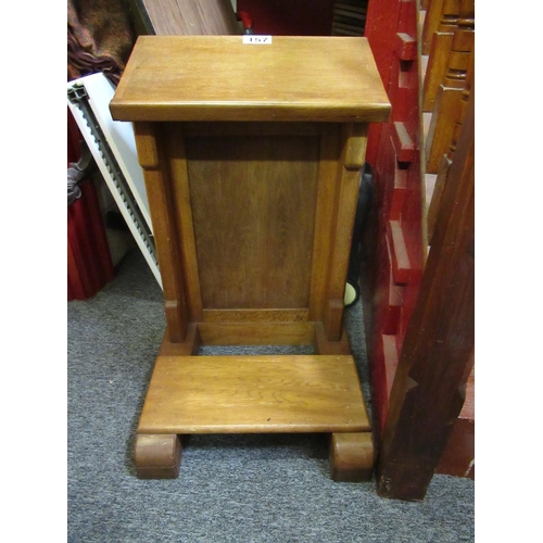 157 - Pitch pine church kneeler.  H:84cm, W:53cm, D:61cm.