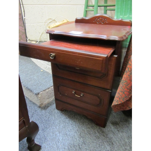 281 - Good pair of Mahogany 2 drawer bedside cabinets.  H:63cm, W:46cm, D:40cm.