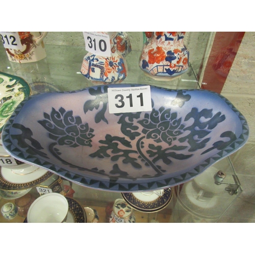 311 - Carlton ware centre bowl. W:26cm x D:19cm.