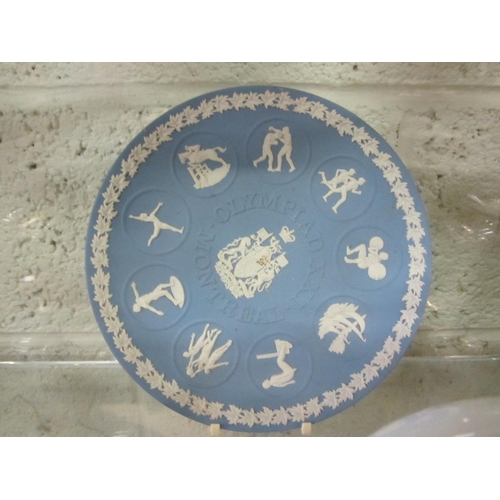 319 - 3 Wedgwood wall plaques.  Diameter 21cm.