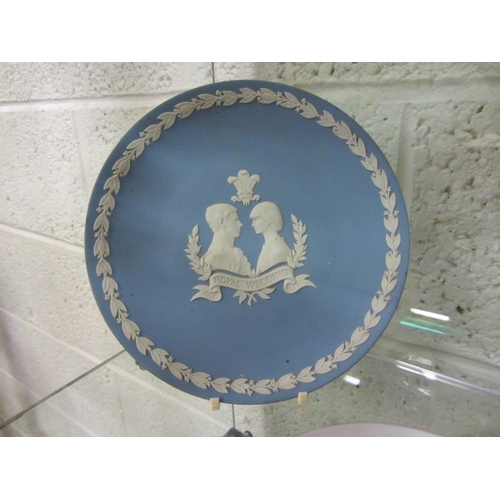 319 - 3 Wedgwood wall plaques.  Diameter 21cm.