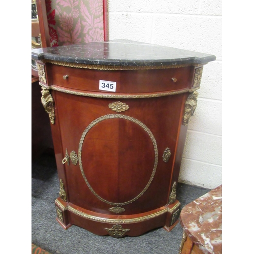 345 - Very fine victorian mahogany brass ormolu mounted corned cabinet with marble top.  H:100cm, W:60cm, ... 