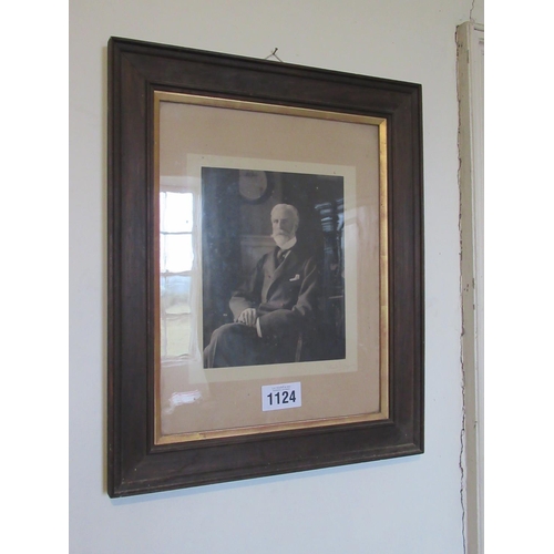 1124 - Signed Print - The Home Portrait - Elliot T Fay