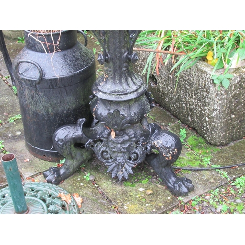 1297 - Georgian Style Cast Iron Outside Lantern with paw Feet 8.5