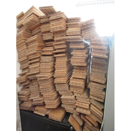 252 - Large quantity of prefinishes Oak Flooring - used