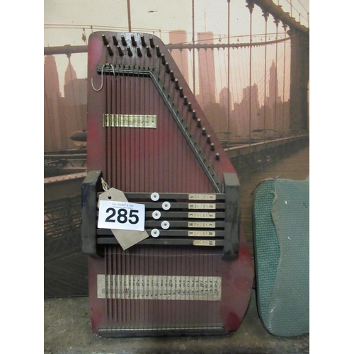 285 - Victoriam Autoharp