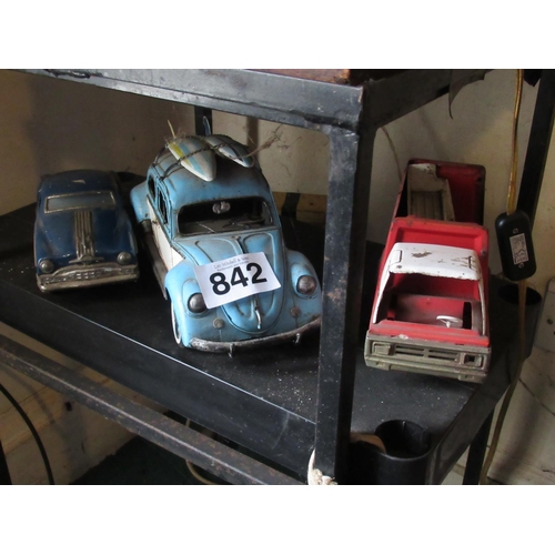 842 - 3 Vintage Tin Cars