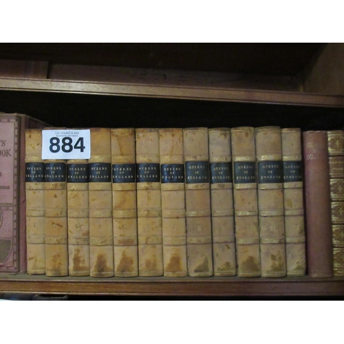 884 - Queens of England - 12 Volumes