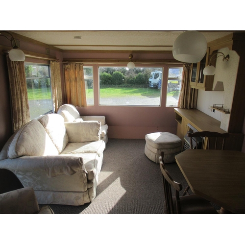 21 - 34' 2 bedroom Applause Mobile home in good condition.