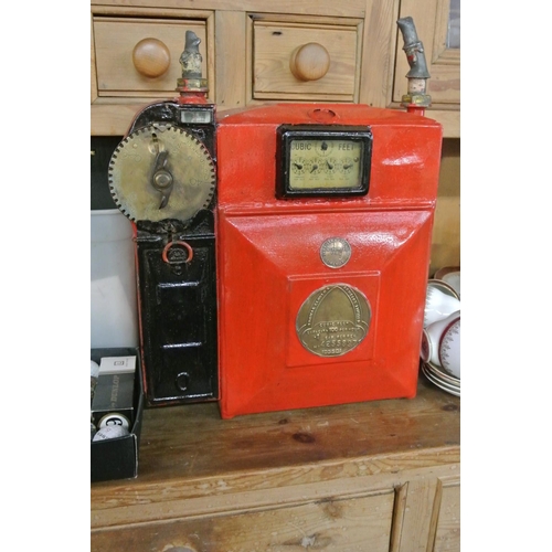 386 - A vintage/ retro industrial Thomas Glover & Company automatic meter.