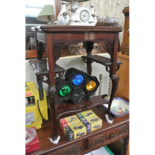 92 - A stunning antique/ Edwardian turnover card table.